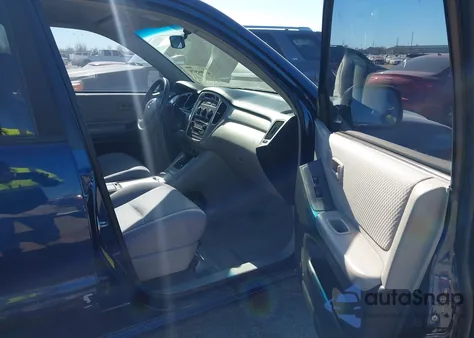 2005 Toyota Highlander V6 из США, поврежденный, VIN JTEDP21A550087073